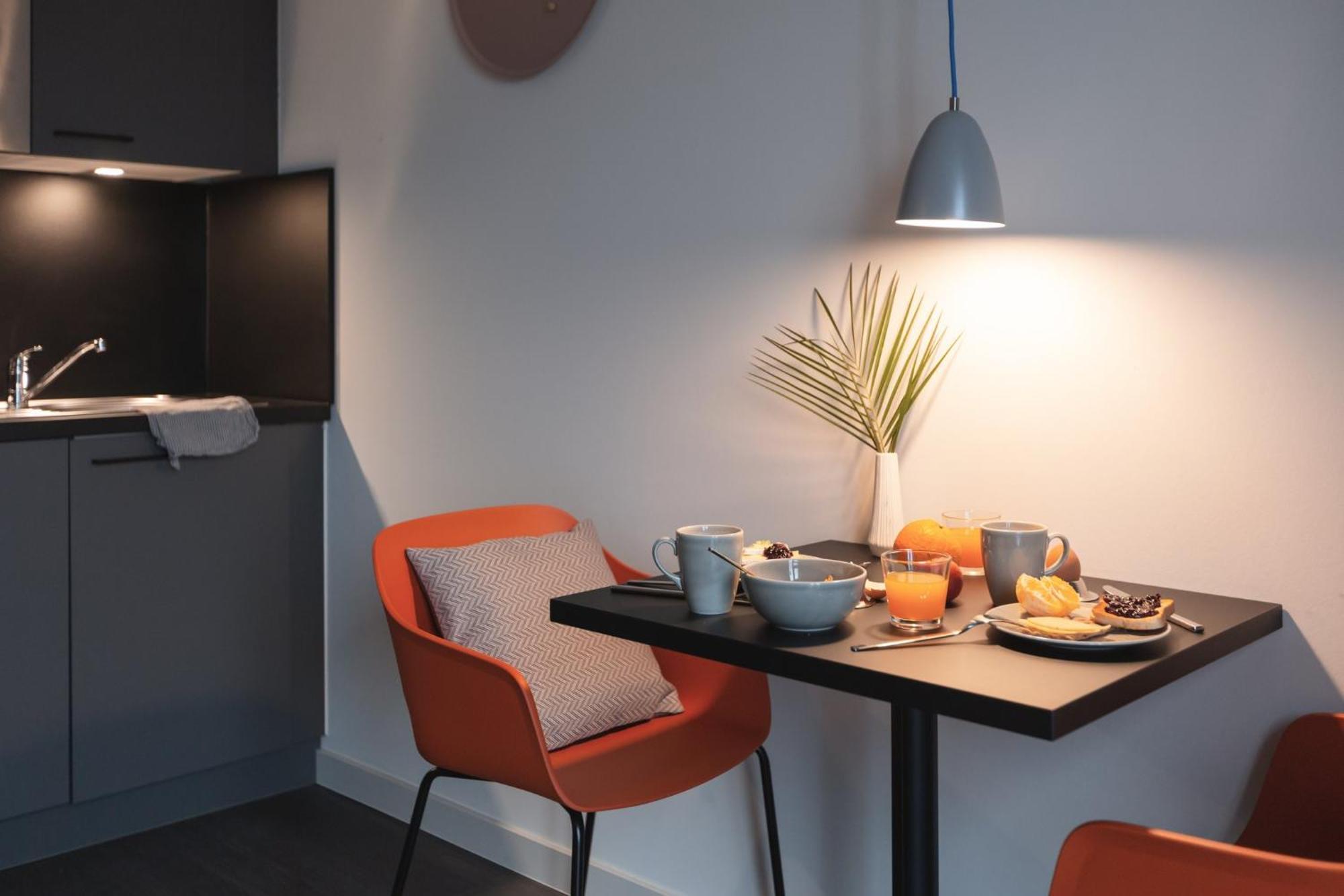 Candlewood Suites Berlin Charlottenburg By Ihg Exterior photo